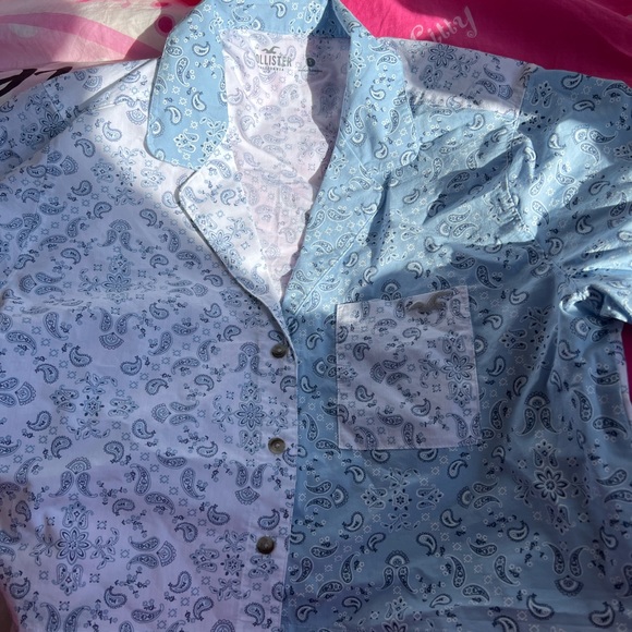 Hollister Button Down Shirts Size S - Picture 2 of 3